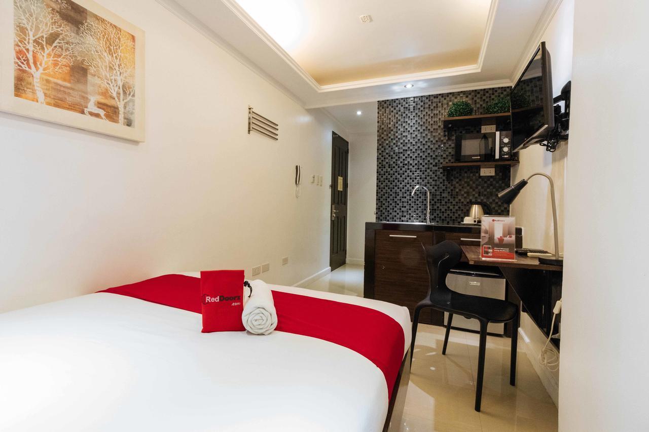 Reddoorz Plus @ Poblacion Makati Makati City Exteriér fotografie