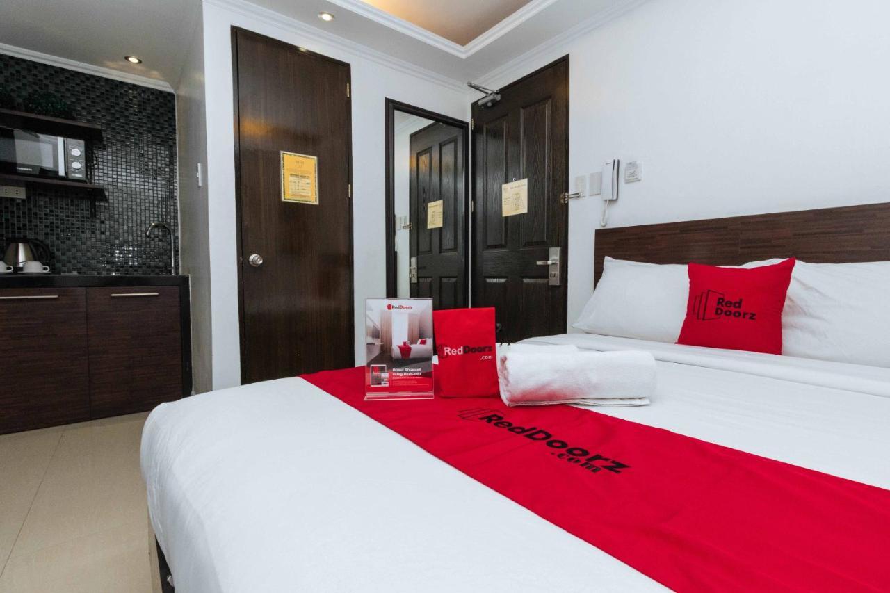 Reddoorz Plus @ Poblacion Makati Makati City Exteriér fotografie